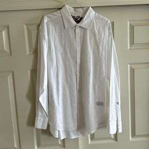 Men’s white Robert Graham shirt